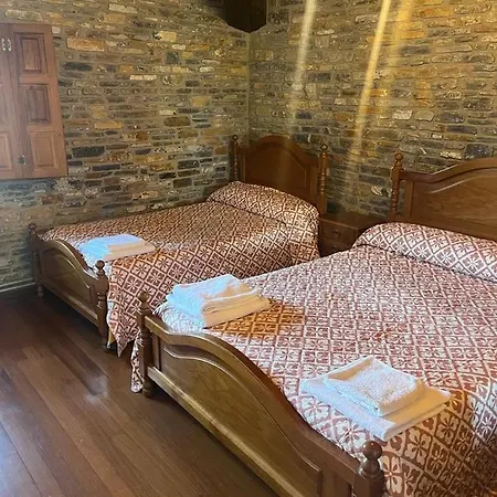 Frade Country house O Cebrero